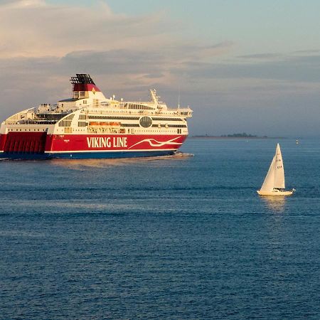 Viking Line Ferry Viking Xprs - Night Cruise From Helsinki酒店 外观 照片